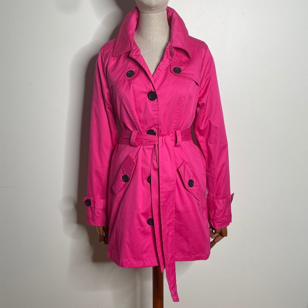 💕NWT Hot pink trench coat.  Size M💕